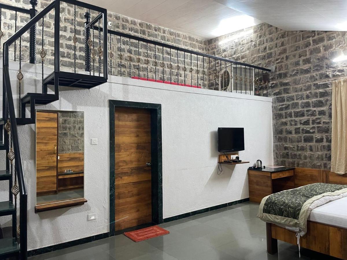 The Green Gate Resort Mulshi 外观 照片